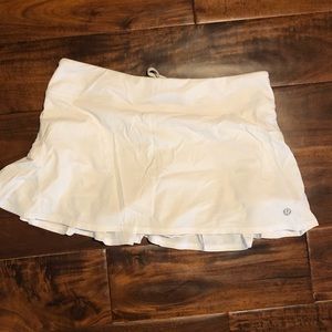 Lululemon White Tennis skirt